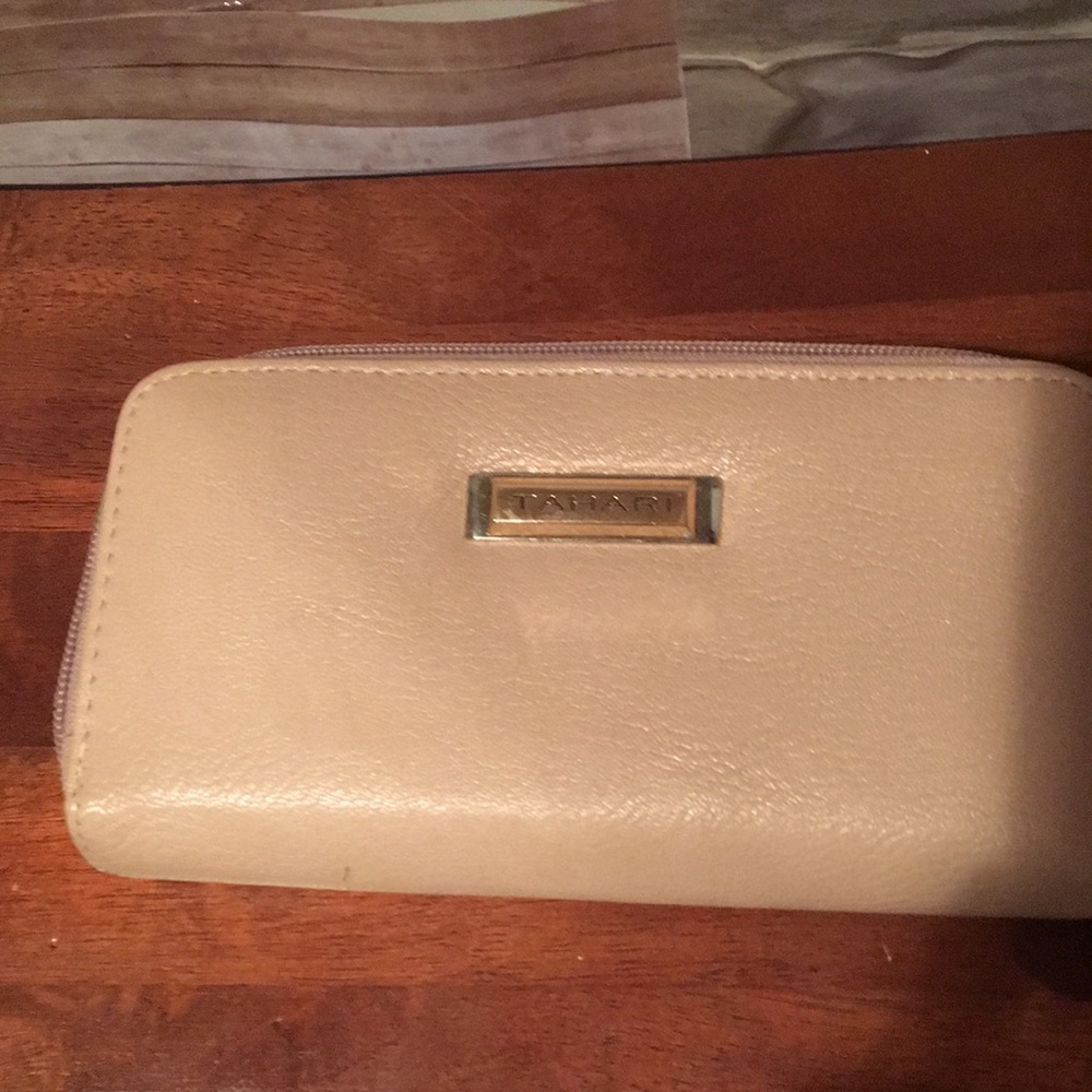 Tahari Beige & Black Wallet